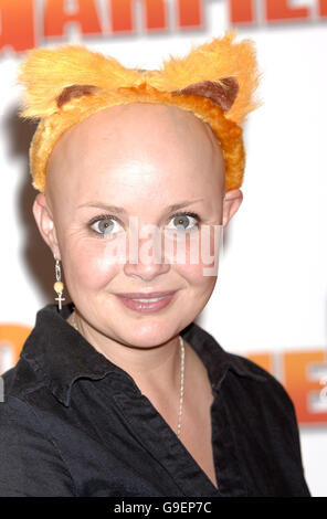 Gail Porter arriva per la prima di Garfield 2 al cinema VUE a Leicester Square, Londra. Data immagine: Domenica 16 luglio 2006. Il credito fotografico dovrebbe essere: Yui Mok/PA. Foto Stock