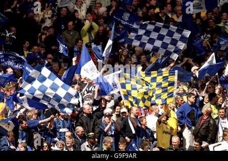 Calcio - a livello nazionale League Division Two - Play Off finale - Gillingham v Wigan Athletic Foto Stock