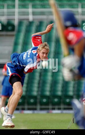 Cricket - Inghilterra reti sessione - County Ground - Bristol Foto Stock