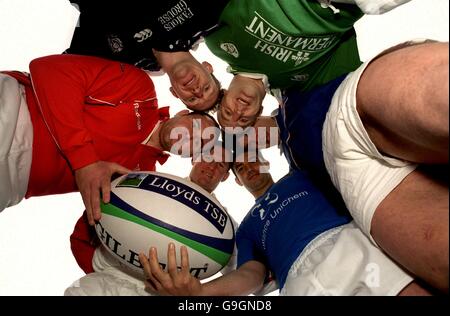 In senso orario dall'alto a destra: Il capitano irlandese Keith Wood, il capitano francese Fabien Pelous, il capitano italiano Alessandro Moscardi, Richard Hill, il capitano inglese Scott Quinnell e il capitano scozzese Andy Nicol al lancio del campionato Lloyds TSB Six Nations. Foto Stock