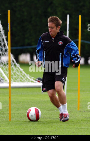 Calcio - Charlton Athletic Training - Sparrows Lane. Michael Carvill, Charlton Athletic Foto Stock