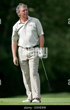 Golf - 36th Ryder Cup - Day One - The K Club. Darren Clarke, Europe Ryder Cup Team. Foto Stock