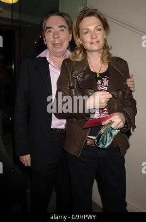 Sir Andrew Lloyd Webber e sua moglie Madeline arrivano per la festa di aftershow per il musical 'Dirty Dancing - The Classic Story on Stage', presso la Banqueting House nel centro di Londra, martedì 24 ottobre 2006. Il credito fotografico dovrebbe essere: Yui Mok/PA Foto Stock