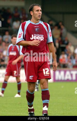 Calcio - Lega una partita - Scunthorpe v Doncaster. Steve Foster di Scunthorpe United Foto Stock