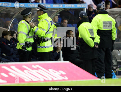 Calcio - CIS Cup - Quarter Final - Rangers v St Johnstone - Ibrox. Paul le Guen, responsabile dei Rangers Foto Stock