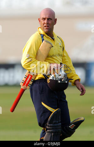 Cricket - Twenty20 Cup 2006 - North Division - Nottinghamshire Outlaws / Yorkshire Phoenix - Trent Bridge. Darren Lehmann, Yorkshire Phoenix Foto Stock