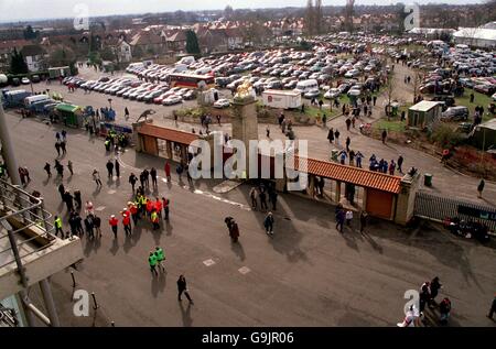 Rugby Union - Lloyds TSB Six Nations Championship - Inghilterra / Scozia. Vista generale dell'ingresso principale di Twickenham Foto Stock