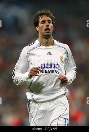 Calcio - UEFA Champions League - Gruppo e - Real Madrid / Steaua Bucuresti - Santiago Bernabeu. Ruud van Nistelrooy, Real Madrid Foto Stock