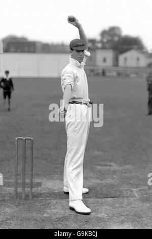 Cricket - County Championship - Surrey v Nottinghamshire - ovale - Terzo giorno - 1927 Foto Stock