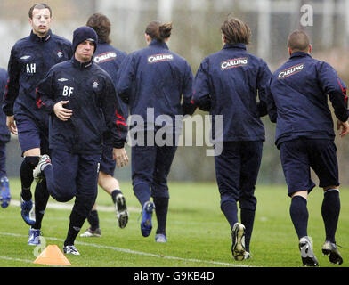 Calcio - Rangers training - Murray Park. Allan Hutton e Barry Ferguson di Rangers durante una sessione di formazione al Murray Park, Glasgow. Foto Stock