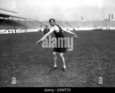 Atletica - Giochi Olimpici di Londra 1908 - Discus - finale - la Città Bianca Foto Stock