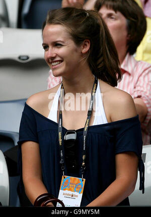 La fidanzata inglese Andy Murray, Kim Sears, guarda durante il suo secondo round match contro Fernando Verdasco in Spagna nell'Australian Open di Melbourne Park, Melbourne, Australia. Foto Stock