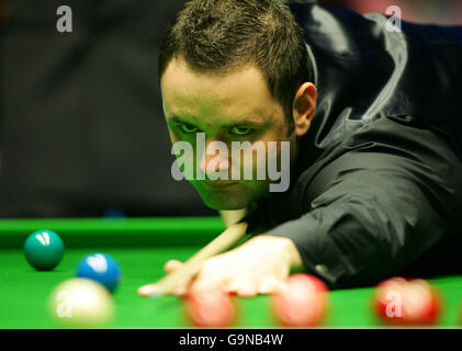 Snooker - SAGA Insurance Masters 2007 - Wembley Arena. Stephen Maguire in azione contro Neil Robertson Foto Stock