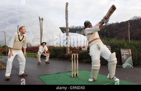 Rapido test bowler eco-friendly cricket box Foto Stock