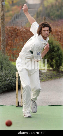 Rapido test bowler eco-friendly cricket box Foto Stock