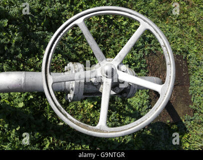 Iron Gate valvole per chiudere o aprire il naturale flusso di gas nel sistema di condutture Foto Stock