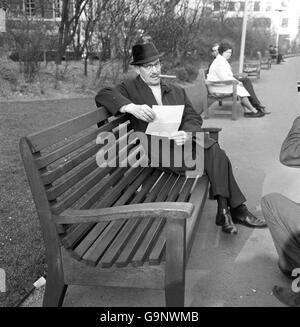 Intrattenimento - Groucho Marx - Embankment Gardens, Londra Foto Stock