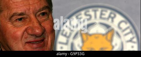 Calcio - Coca-Cola Football League Championship - Leicester City Press Conference - Walkers Stadium. Il nuovo proprietario di Leicester City Milano Mandaric Foto Stock