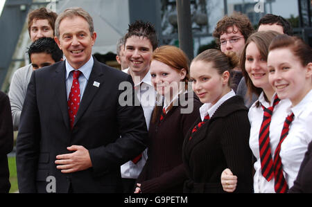 Il primo Ministro Tony Blair arriva alla Conferenza dei giovani e degli studenti del Partito del lavoro 2007 presso il Crowne Plaza Hotel di Glasgow. Foto Stock