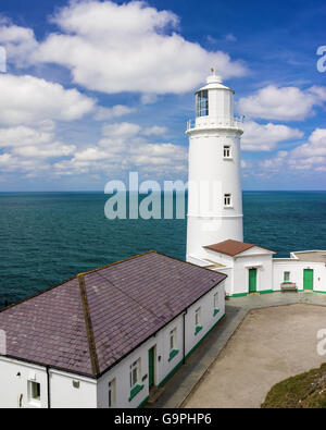 Il 1847 faro a testa Trevose vicino a Padstow Cornwall Inghilterra UK Europa Foto Stock
