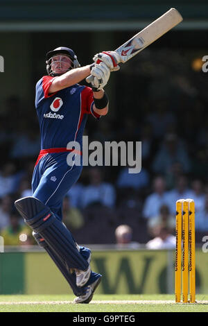 Ian Bell in Inghilterra durante la Commonwealth Bank Series al Sydney Cricket Ground, Sydney, Australia. Foto Stock