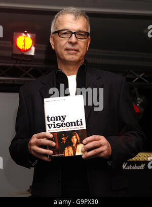 Tony Visconti libro firma a Harrods - Londra Foto Stock