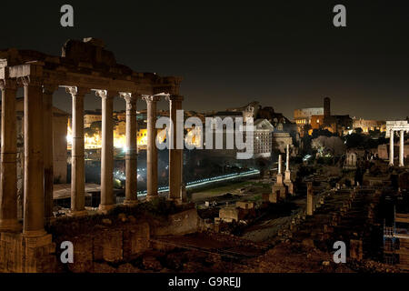 Tempio di Saturno, Forum Romanum, Roma, Lazio, Italia / Foro Romano Foto Stock