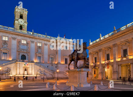 Capitol Hill, Capitol, Statua di Marc Aurel, Senato, luogo capitolino, Roma, Italia / Campidoglio, la statua equestre di Marco Aurelio, Piazza del Campidoglio, l'imperatore Marco Aurelio Foto Stock