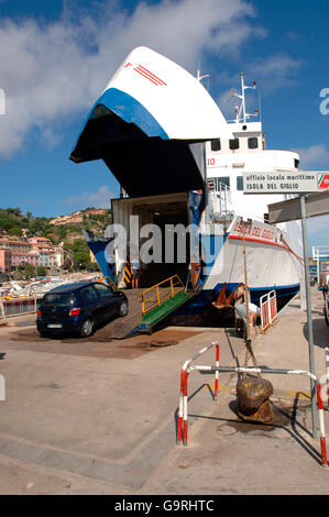 Traghetto Giglio porto Isola del Giglio, Toscana, Italia, Europa Foto Stock