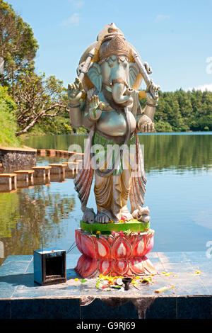 Elephantgod Ganesha, Santo Lago indù Ganga Talao, Grand Bassin, Mauritius, Africa, Oceano Indiano / Ganga Talao Foto Stock