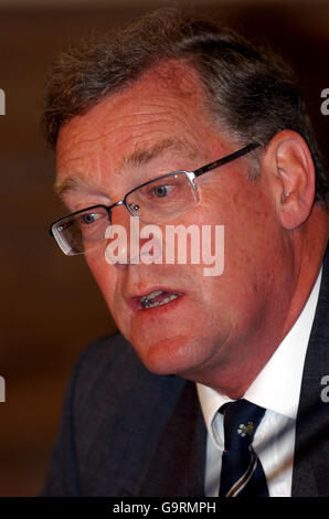 Cricket - Liverpool Victoria County Championship - Surrey Photocall 2007 - The Brit Oval. Paul Sheldon, Chief Executive del Surrey Foto Stock