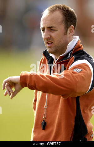 Calcio - fa Academy Premier League - Charlton Athletic v Coventry City - Sparrows Lane. Charlton Athletic Academy scienziato sportivo Mike Hurn Foto Stock