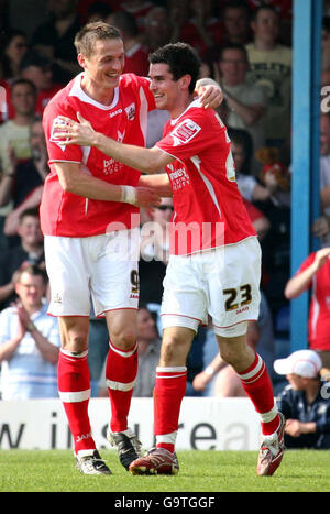 Calcio - Coca Cola Football Championship - Southend United v Barnsley - Radici Hall Stadium Foto Stock