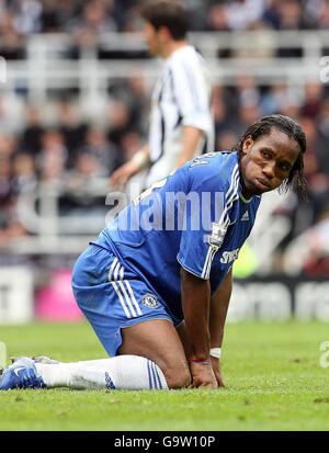 Calcio - fa Barclays Premiership - Newcastle United v Chelsea - St James Park. Il Didier Drogba di Chelsea appare abbattuto dopo la partita della fa Barclays Premiership contro Newcastle al St James' Park, Newcastle. Foto Stock