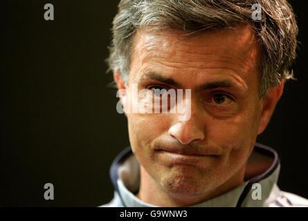 Calcio - Chelsea Training and Press Conference - Liverpool. Il direttore del Chelsea Jose Mourinho durante una conferenza stampa ad Anfield, Liverpool. Foto Stock