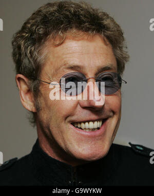 Il cantante Roger Daltrey lancia la prima unità della Scozia Teenage Cancer Trust al Beatson West of Scotland Cancer Center presso il Gartnavel General Hospital di Glasgow. Foto Stock