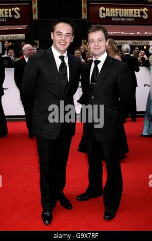 La televisione 2007 premi BAFTA - Arrivi - London Palladium Foto Stock