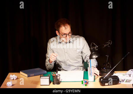 Edinburgh, Regno Unito. Il 1 luglio 2016. Edinburgh International Magic Festival eseguito da 1-8 luglio. Edimburgo. Foto di Patrick Lehnen. Pak@ Mera/Alamy Live News Foto Stock