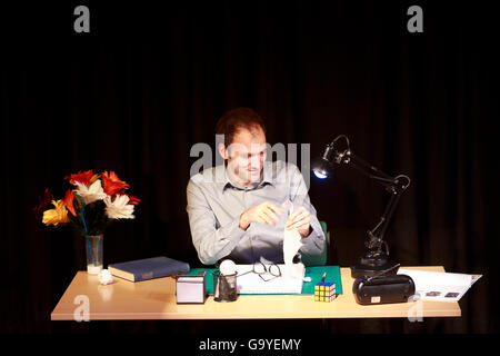 Edinburgh, Regno Unito. Il 1 luglio 2016. Edinburgh International Magic Festival eseguito da 1-8 luglio. Edimburgo. Foto di Patrick Lehnen. Pak@ Mera/Alamy Live News Foto Stock