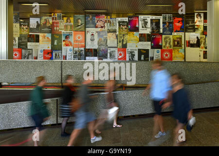 Karlovy Vary, Repubblica Ceca. 04 Luglio, 2016. Atmosfera durante la cinquantunesima Karlovy Vary Film Festival Internazionale di Karlovy Vary, Repubblica Ceca, 4 luglio 2016. © Slavomir Kubes/CTK foto/Alamy Live News Foto Stock