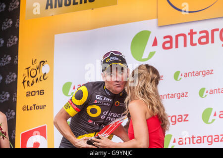 Angers, Francia. 4 lug 2016. Thomas Voeckler sul podio al 103 edizione del Tour de France in Angers, Francia. Credito: Julian Elliott/Alamy Live News Foto Stock