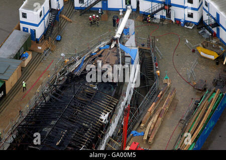 Cutty Sark fuoco. Fotografia aerea dei resti del Cutty Sark a Greenwich, Londra orientale. Foto Stock