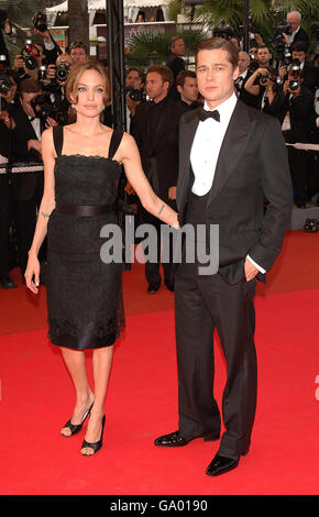 Angelina Jolie e Brad Pitt arrivano per la prima di 'Un cuore potente' durante il 60 ° Festival annuale del Cinema di Cannes a Cannes, Francia. Foto Stock