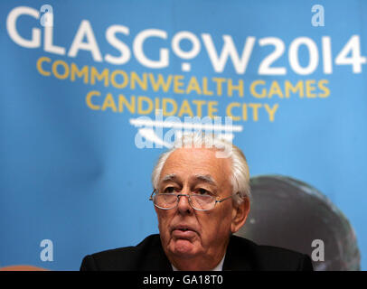 La Five MAN Commonwealth Games Federation Evaluation Commission inizia la loro valutazione della Bid di Glasgow del 2014 in una conferenza stampa all'Hilton Hotel, dove si presenterà ciò che si spera di ottenere nel corso della visita di 5 giorni. l-r John Tierney - Presidente della Commissione di valutazione. Foto Stock