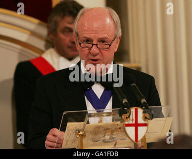 Il sindaco di Londra Alderman John Studdard alla cena annuale per banchieri e mercanti, Mansion House, Londra. Foto Stock