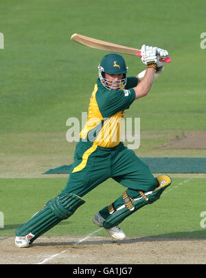 Cricket - Twenty20 Cup - North Division - Nottinghamshire / Derbyshire - Trent Bridge. Graham Swann di Nottinghamshire durante la partita della Twenty20 Cup a Trent Bridge, Nottingham. Foto Stock