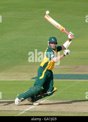 Cricket - Twenty20 Cup - North Division - Nottinghamshire / Derbyshire - Trent Bridge. Graham Swann di Nottinghamshire durante la partita della Twenty20 Cup a Trent Bridge, Nottingham. Foto Stock