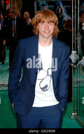 Rupert Grint arriva per la prima britannica di Harry Potter e l'Ordine della Fenice presso l'Odeon Leicester Square, nel centro di Londra. Foto Stock