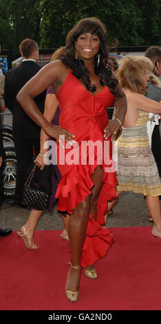 Mica Paris arriva alla A1 Grand Prix Ball, presso la Royal Albert Hall di Londra. Foto Stock