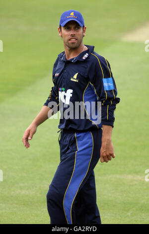 Cricket - Friends Provident Trophy - Middlesex Crusaders / Sussex Sharks - Lord's. Carl Hopkinson di Sussex Sharks durante la partita del Trofeo amici Provident alla Southern Conference di Lord's, Londra. Foto Stock